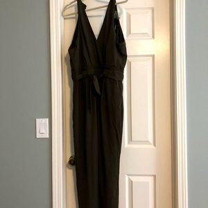 Lulu NEW WITH TAGS hunter green jumpsuit